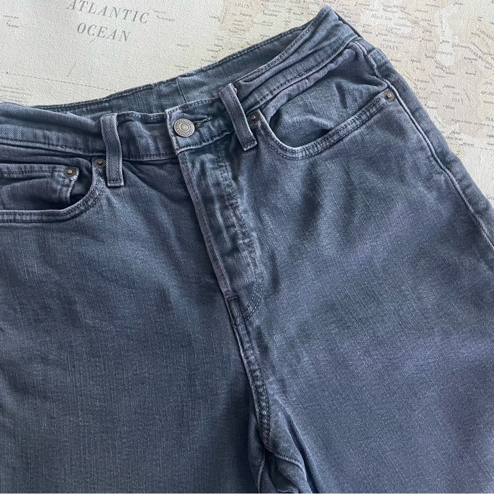 Levi’s 90s Gray/ Purple Wash High Rise Raw Hem Jeans Size 29 - Picture 2 of 14